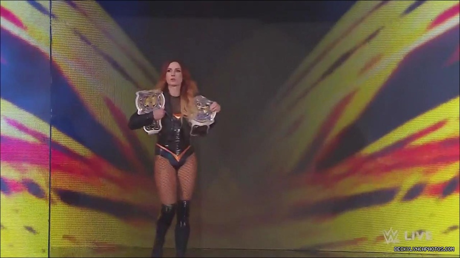 WWE_Monday_Night_Raw_2023_04_10_720p_HDTV_x264-NWCHD_mp4_001832451.jpg