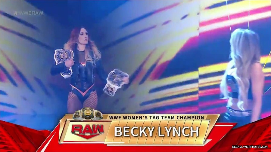 WWE_Monday_Night_Raw_2023_04_10_720p_HDTV_x264-NWCHD_mp4_001836856.jpg