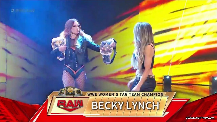 WWE_Monday_Night_Raw_2023_04_10_720p_HDTV_x264-NWCHD_mp4_001838457.jpg