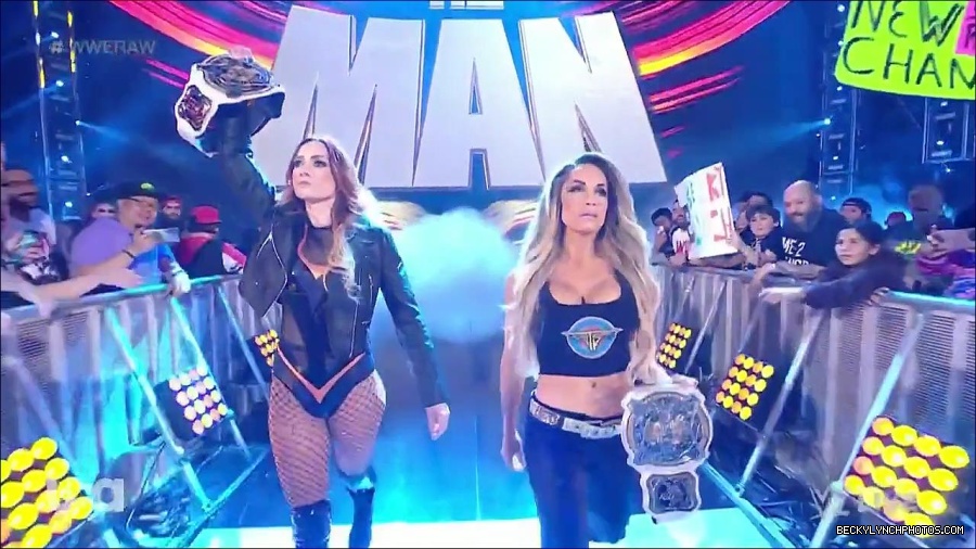 WWE_Monday_Night_Raw_2023_04_10_720p_HDTV_x264-NWCHD_mp4_001856876.jpg