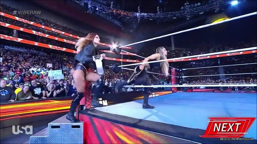 WWE_Monday_Night_Raw_2023_04_10_720p_HDTV_x264-NWCHD_mp4_001870489.jpg