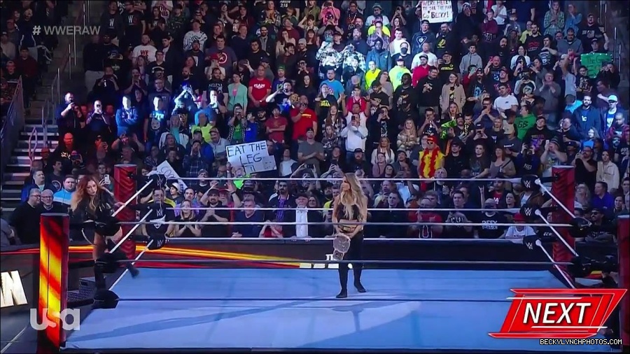 WWE_Monday_Night_Raw_2023_04_10_720p_HDTV_x264-NWCHD_mp4_001874093.jpg