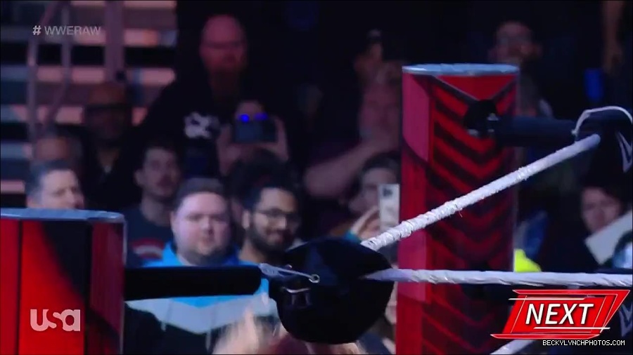 WWE_Monday_Night_Raw_2023_04_10_720p_HDTV_x264-NWCHD_mp4_001874493.jpg