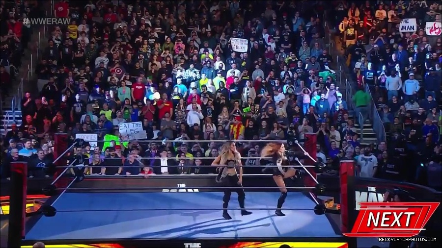 WWE_Monday_Night_Raw_2023_04_10_720p_HDTV_x264-NWCHD_mp4_001888107.jpg
