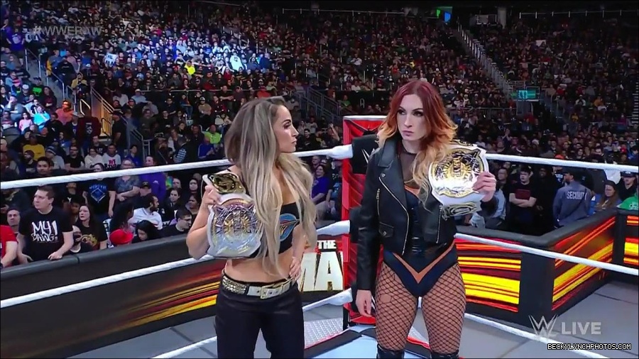 WWE_Monday_Night_Raw_2023_04_10_720p_HDTV_x264-NWCHD_mp4_001955941.jpg