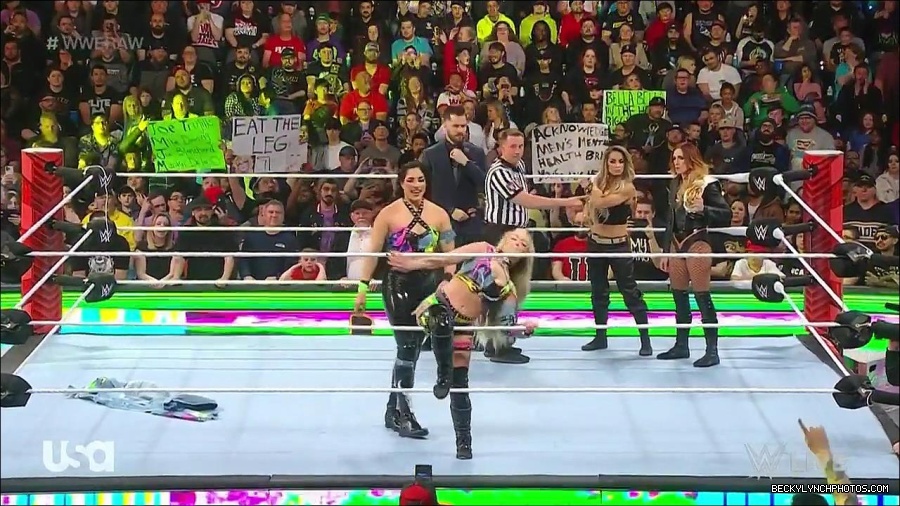 WWE_Monday_Night_Raw_2023_04_10_720p_HDTV_x264-NWCHD_mp4_002024410.jpg