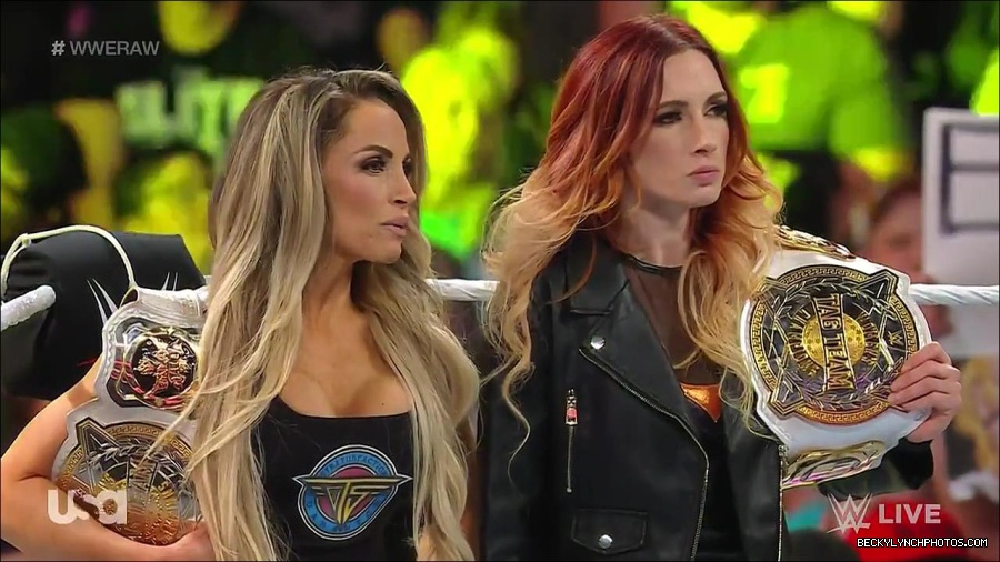 WWE_Monday_Night_Raw_2023_04_10_720p_HDTV_x264-NWCHD_mp4_002041627.jpg