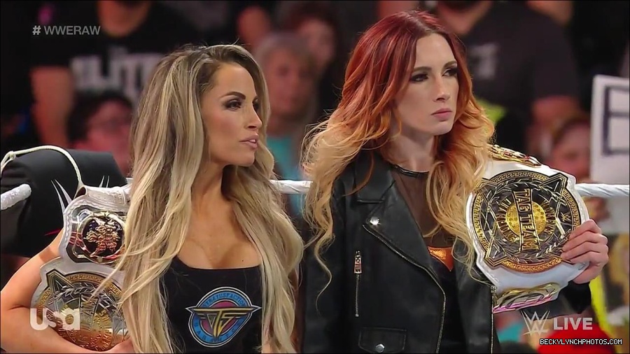 WWE_Monday_Night_Raw_2023_04_10_720p_HDTV_x264-NWCHD_mp4_002042027.jpg