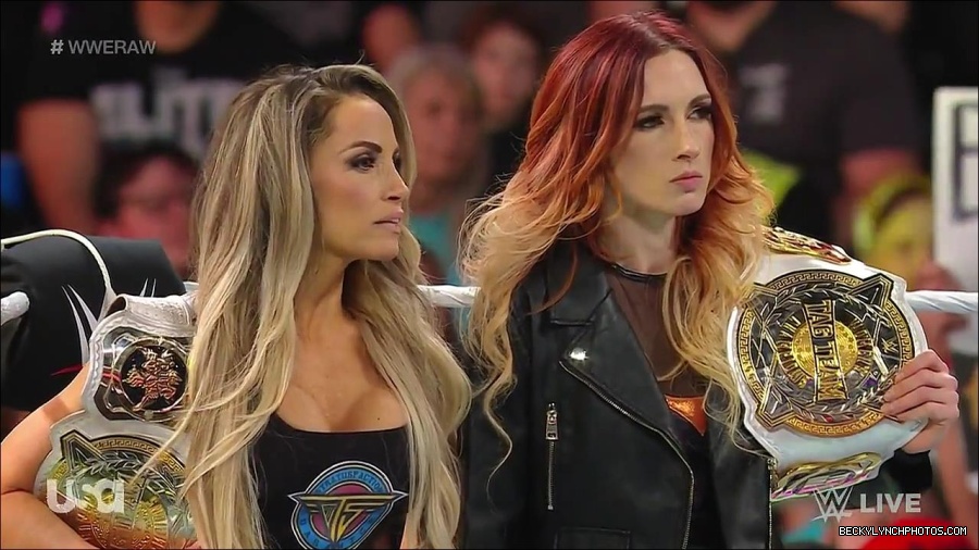 WWE_Monday_Night_Raw_2023_04_10_720p_HDTV_x264-NWCHD_mp4_002042828.jpg
