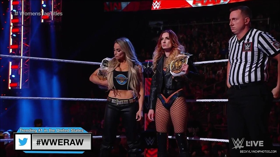 WWE_Monday_Night_Raw_2023_04_10_720p_HDTV_x264-NWCHD_mp4_002060446.jpg