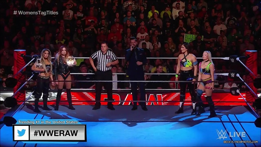 WWE_Monday_Night_Raw_2023_04_10_720p_HDTV_x264-NWCHD_mp4_002062047.jpg