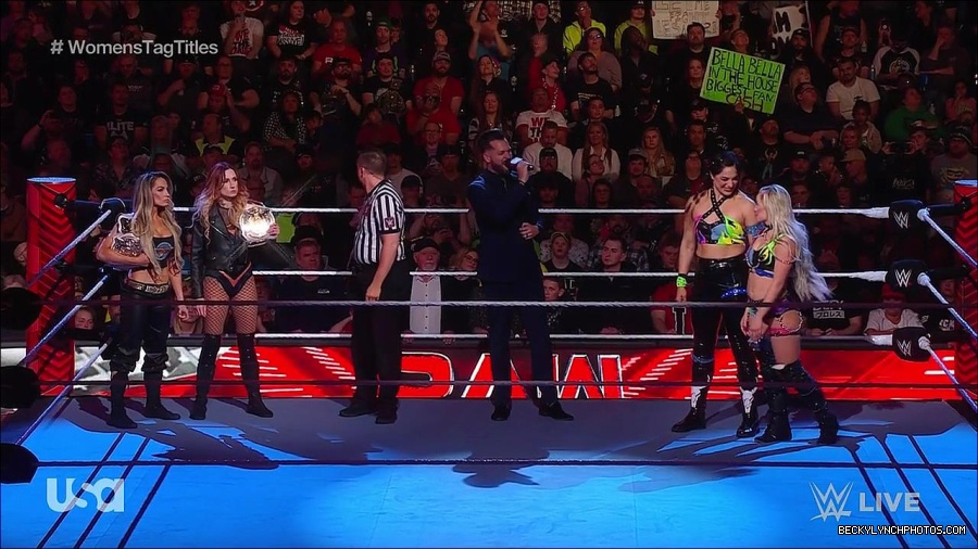 WWE_Monday_Night_Raw_2023_04_10_720p_HDTV_x264-NWCHD_mp4_002066051.jpg
