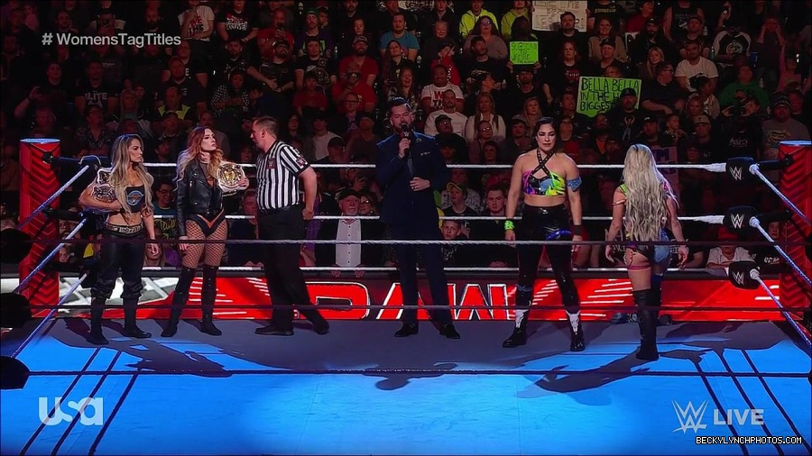 WWE_Monday_Night_Raw_2023_04_10_720p_HDTV_x264-NWCHD_mp4_002080466.jpg
