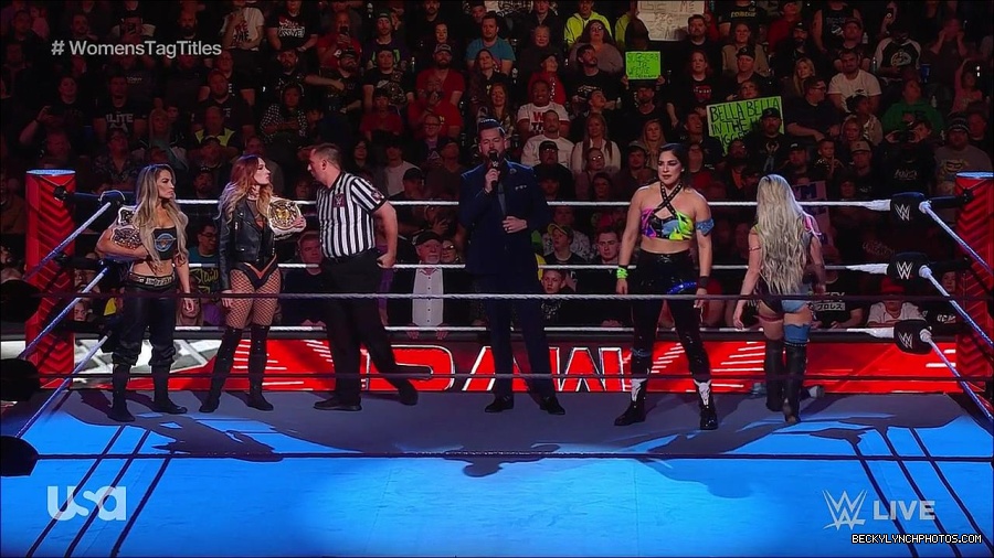 WWE_Monday_Night_Raw_2023_04_10_720p_HDTV_x264-NWCHD_mp4_002081266.jpg