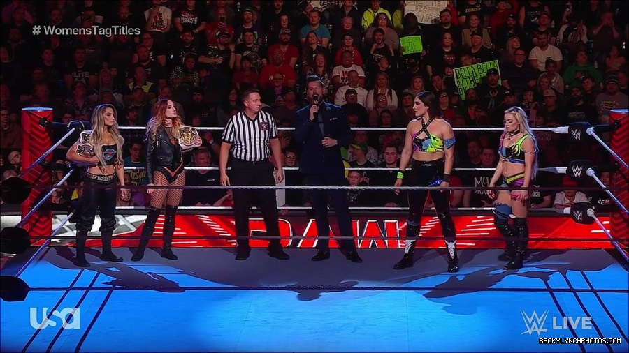 WWE_Monday_Night_Raw_2023_04_10_720p_HDTV_x264-NWCHD_mp4_002083268.jpg