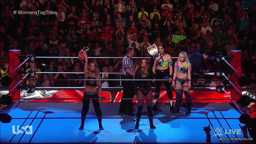 WWE_Monday_Night_Raw_2023_04_10_720p_HDTV_x264-NWCHD_mp4_002099685.jpg