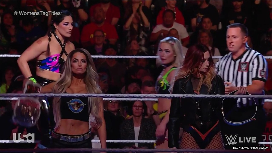 WWE_Monday_Night_Raw_2023_04_10_720p_HDTV_x264-NWCHD_mp4_002102888.jpg
