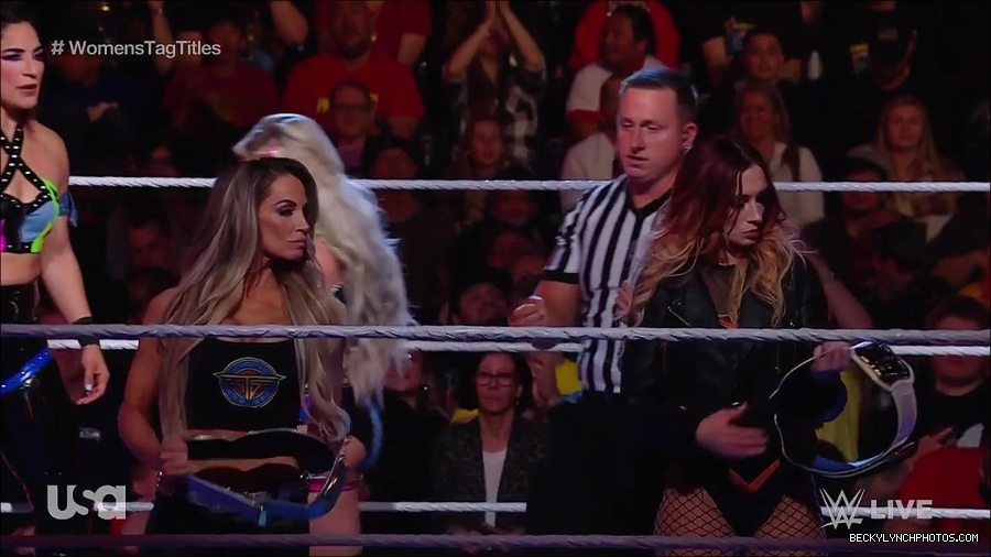 WWE_Monday_Night_Raw_2023_04_10_720p_HDTV_x264-NWCHD_mp4_002103689.jpg