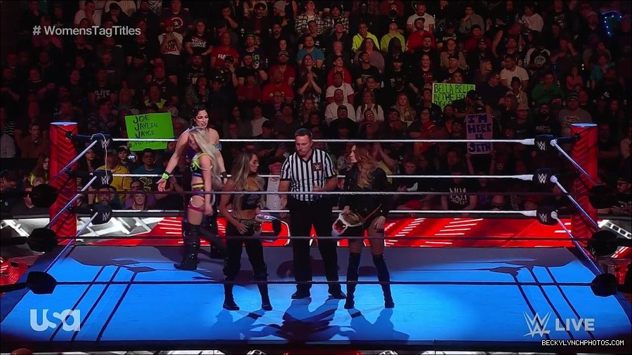 WWE_Monday_Night_Raw_2023_04_10_720p_HDTV_x264-NWCHD_mp4_002104490.jpg