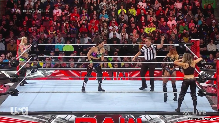 WWE_Monday_Night_Raw_2023_04_10_720p_HDTV_x264-NWCHD_mp4_002120906.jpg
