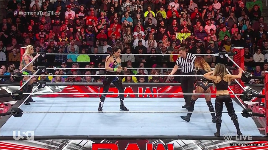 WWE_Monday_Night_Raw_2023_04_10_720p_HDTV_x264-NWCHD_mp4_002121306.jpg