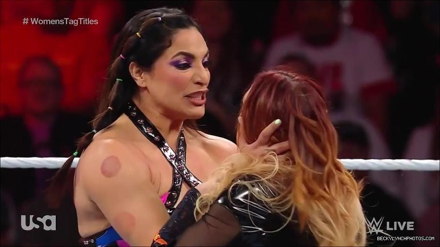 WWE_Monday_Night_Raw_2023_04_10_720p_HDTV_x264-NWCHD_mp4_002128514.jpg