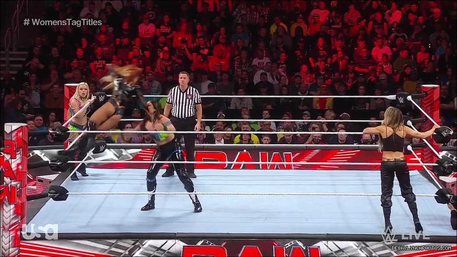 WWE_Monday_Night_Raw_2023_04_10_720p_HDTV_x264-NWCHD_mp4_002151737.jpg