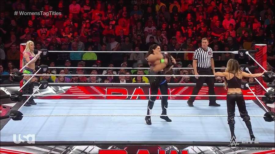 WWE_Monday_Night_Raw_2023_04_10_720p_HDTV_x264-NWCHD_mp4_002155741.jpg