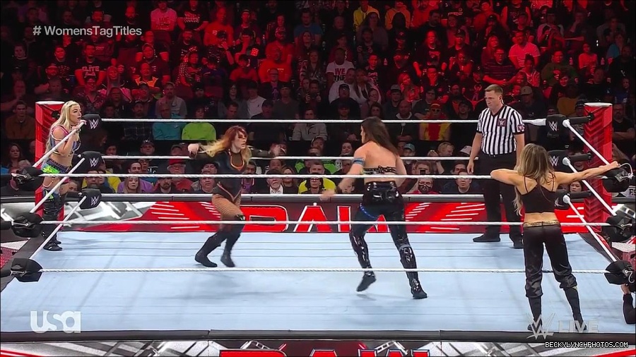WWE_Monday_Night_Raw_2023_04_10_720p_HDTV_x264-NWCHD_mp4_002158143.jpg