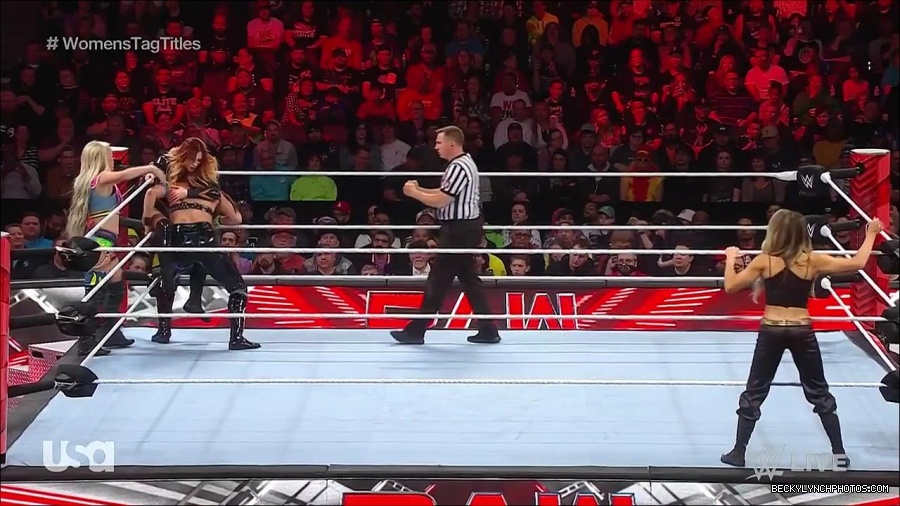 WWE_Monday_Night_Raw_2023_04_10_720p_HDTV_x264-NWCHD_mp4_002161747.jpg
