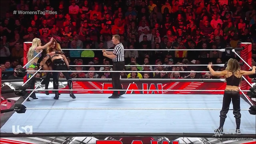 WWE_Monday_Night_Raw_2023_04_10_720p_HDTV_x264-NWCHD_mp4_002162147.jpg