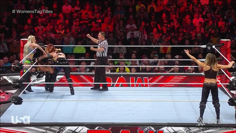 WWE_Monday_Night_Raw_2023_04_10_720p_HDTV_x264-NWCHD_mp4_002162548.jpg
