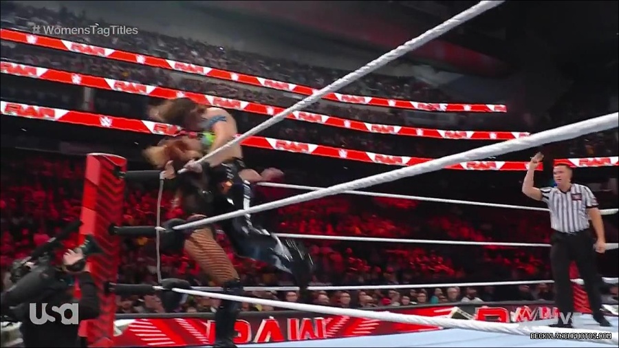 WWE_Monday_Night_Raw_2023_04_10_720p_HDTV_x264-NWCHD_mp4_002174159.jpg
