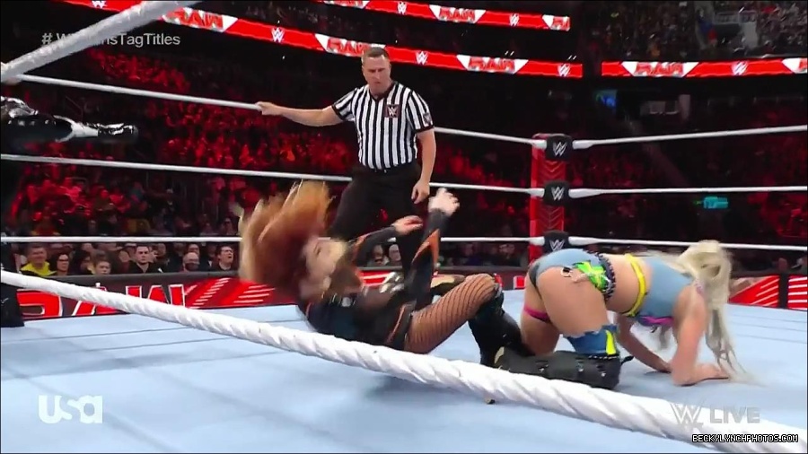 WWE_Monday_Night_Raw_2023_04_10_720p_HDTV_x264-NWCHD_mp4_002177763.jpg