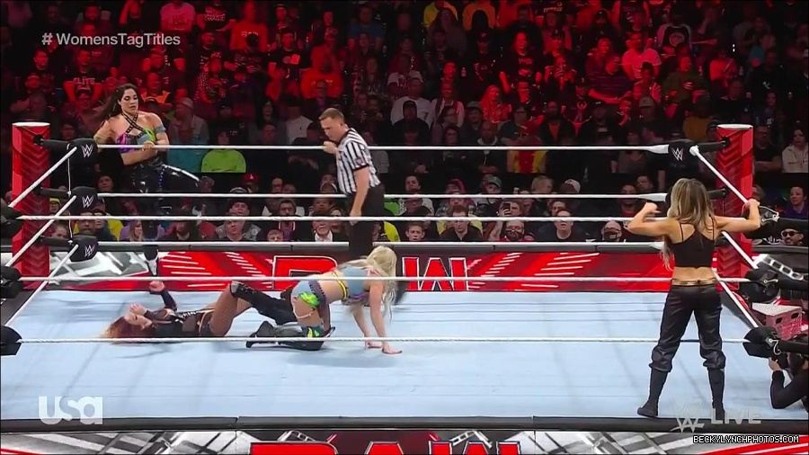 WWE_Monday_Night_Raw_2023_04_10_720p_HDTV_x264-NWCHD_mp4_002178163.jpg