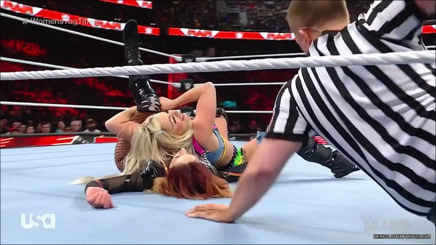 WWE_Monday_Night_Raw_2023_04_10_720p_HDTV_x264-NWCHD_mp4_002181366.jpg
