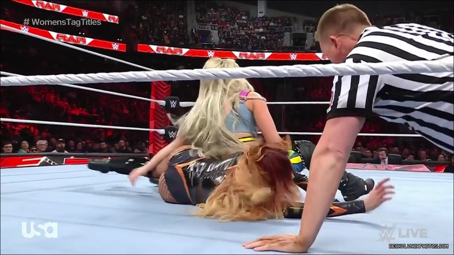 WWE_Monday_Night_Raw_2023_04_10_720p_HDTV_x264-NWCHD_mp4_002182568.jpg