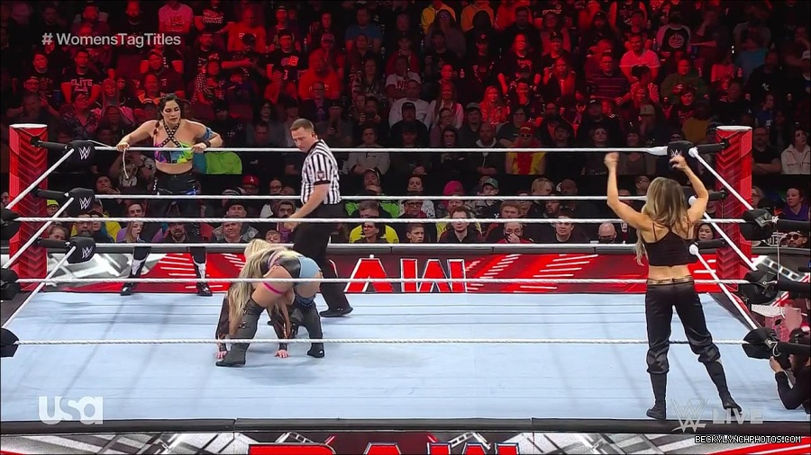WWE_Monday_Night_Raw_2023_04_10_720p_HDTV_x264-NWCHD_mp4_002189374.jpg