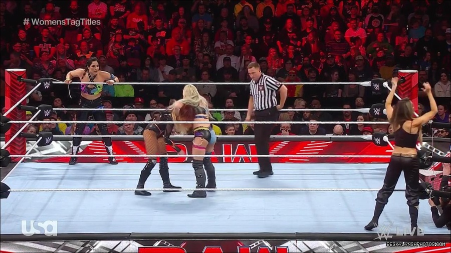 WWE_Monday_Night_Raw_2023_04_10_720p_HDTV_x264-NWCHD_mp4_002190976.jpg