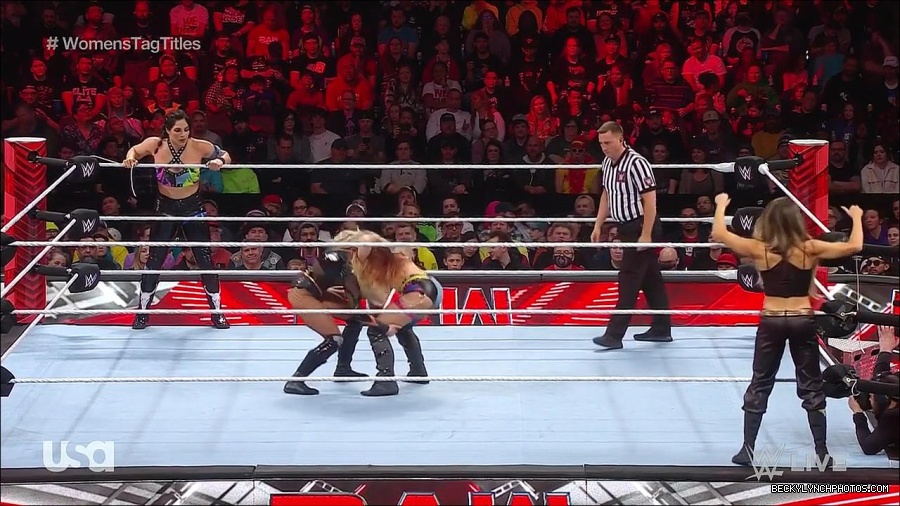 WWE_Monday_Night_Raw_2023_04_10_720p_HDTV_x264-NWCHD_mp4_002192177.jpg