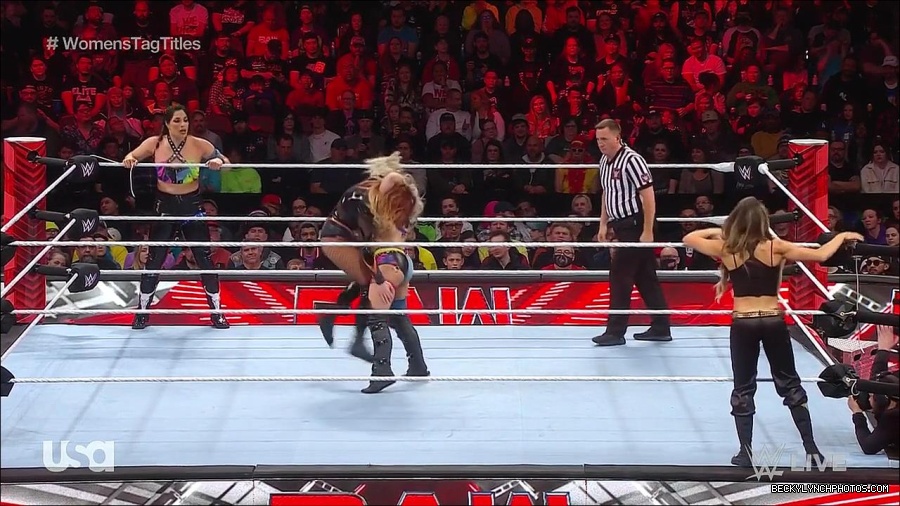 WWE_Monday_Night_Raw_2023_04_10_720p_HDTV_x264-NWCHD_mp4_002192578.jpg