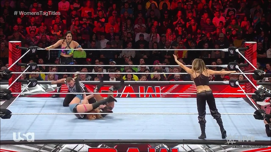 WWE_Monday_Night_Raw_2023_04_10_720p_HDTV_x264-NWCHD_mp4_002198584.jpg