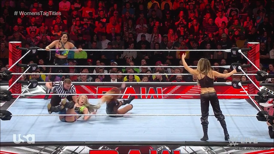WWE_Monday_Night_Raw_2023_04_10_720p_HDTV_x264-NWCHD_mp4_002198984.jpg