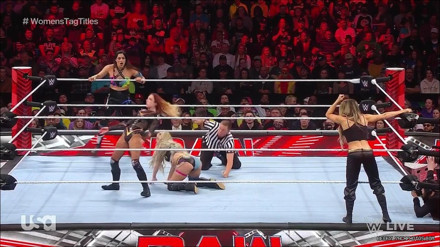 WWE_Monday_Night_Raw_2023_04_10_720p_HDTV_x264-NWCHD_mp4_002202988.jpg