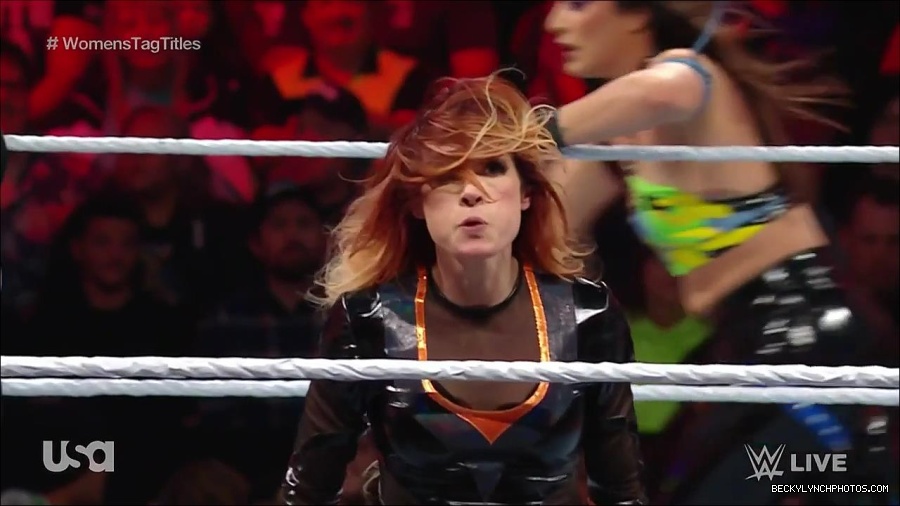 WWE_Monday_Night_Raw_2023_04_10_720p_HDTV_x264-NWCHD_mp4_002206191.jpg