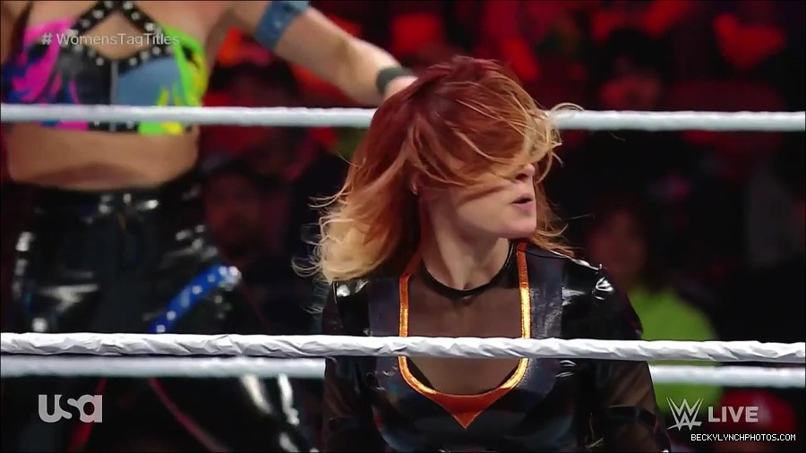 WWE_Monday_Night_Raw_2023_04_10_720p_HDTV_x264-NWCHD_mp4_002206992.jpg