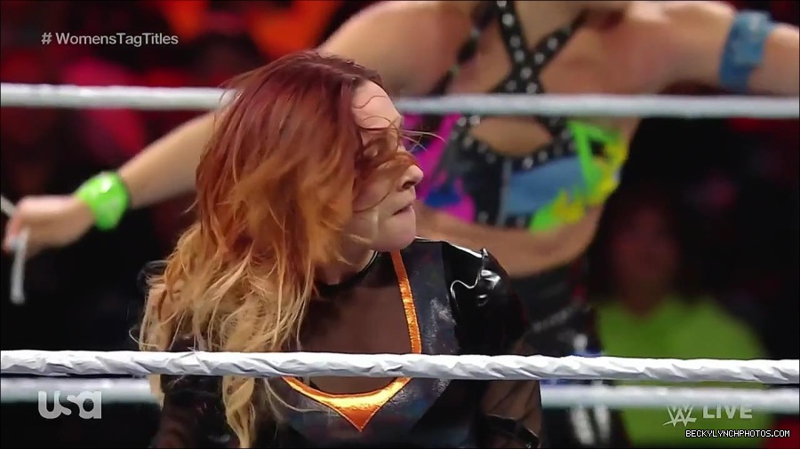 WWE_Monday_Night_Raw_2023_04_10_720p_HDTV_x264-NWCHD_mp4_002208193.jpg