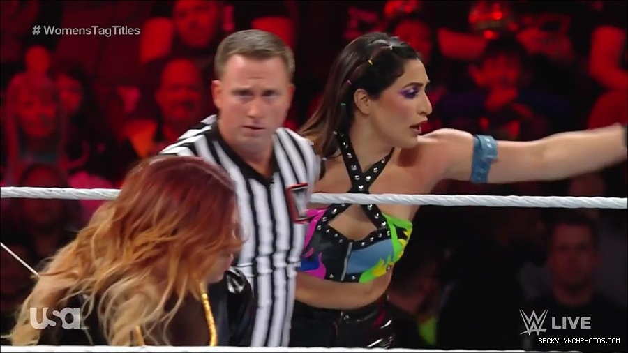WWE_Monday_Night_Raw_2023_04_10_720p_HDTV_x264-NWCHD_mp4_002209795.jpg
