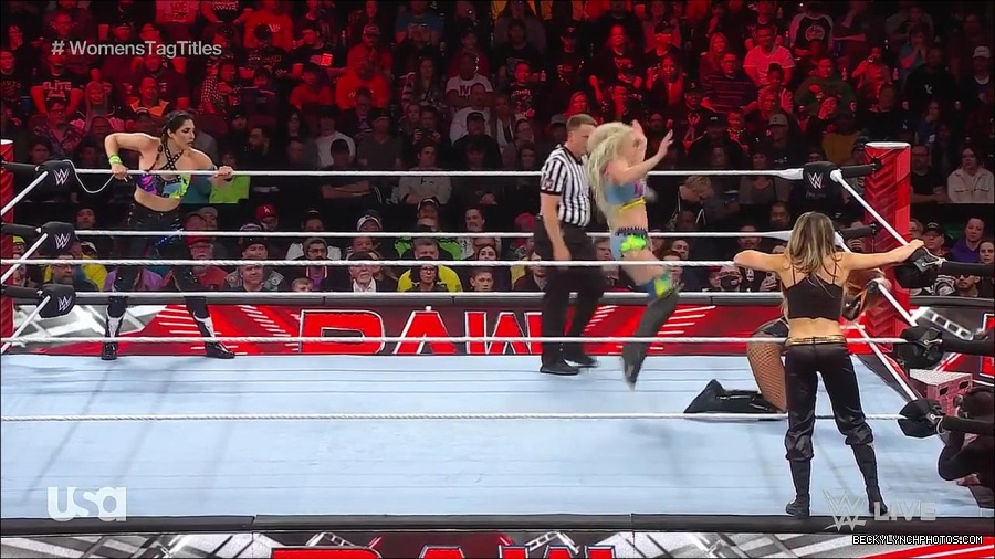 WWE_Monday_Night_Raw_2023_04_10_720p_HDTV_x264-NWCHD_mp4_002218604.jpg