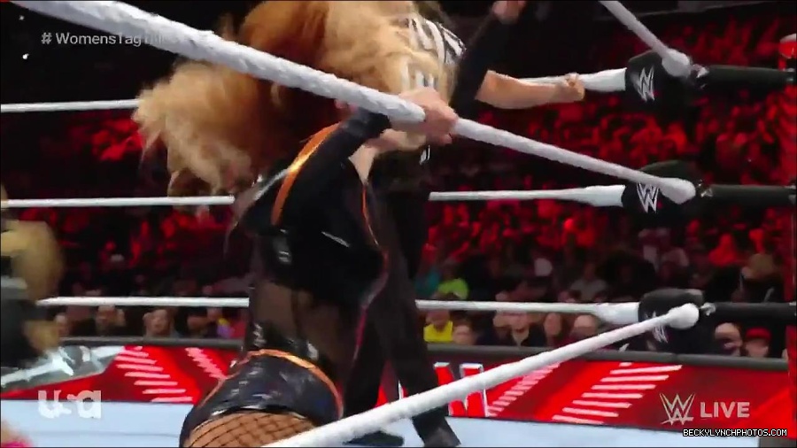 WWE_Monday_Night_Raw_2023_04_10_720p_HDTV_x264-NWCHD_mp4_002219404.jpg